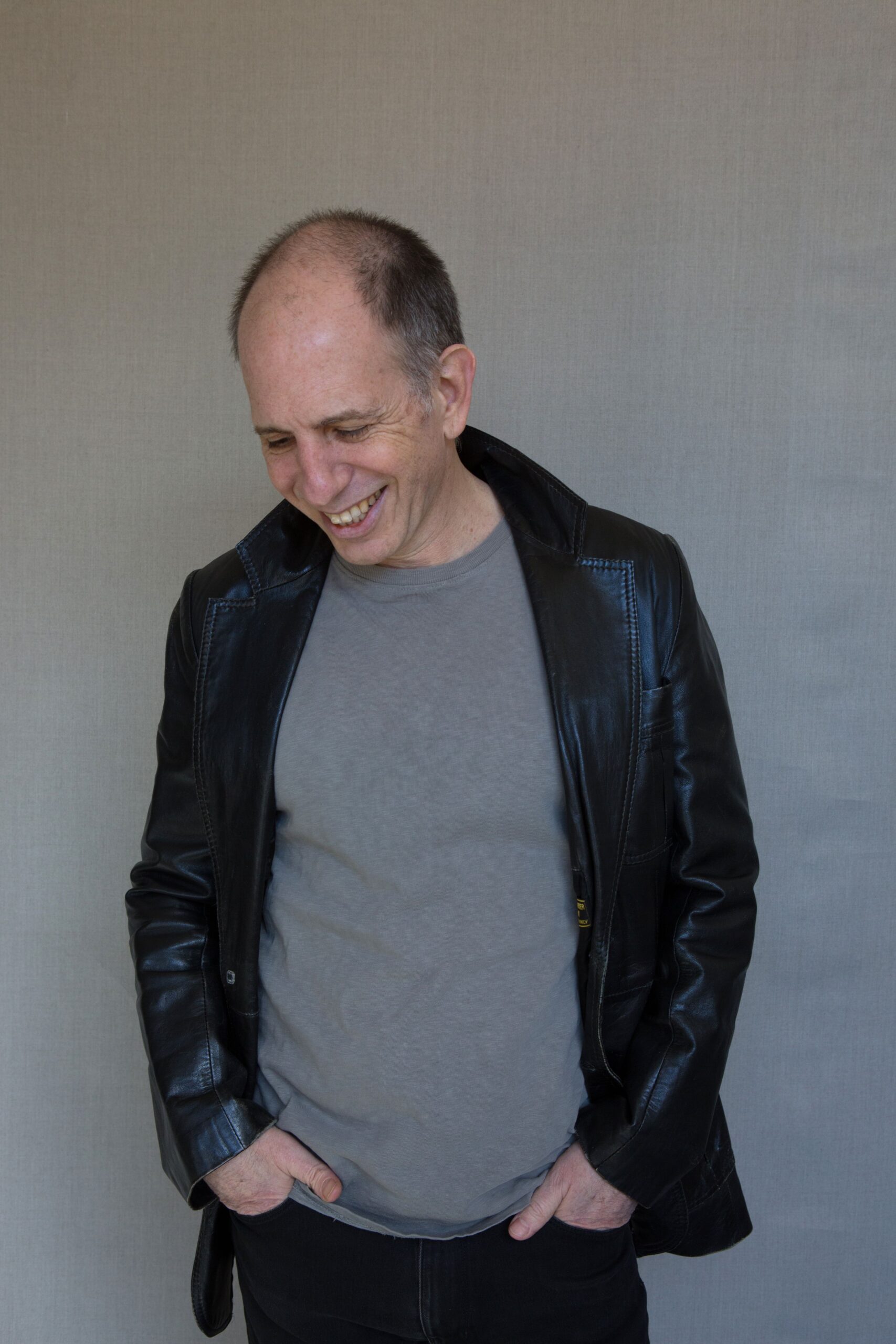 Michael Mohn Unblurred - 538xi4t
